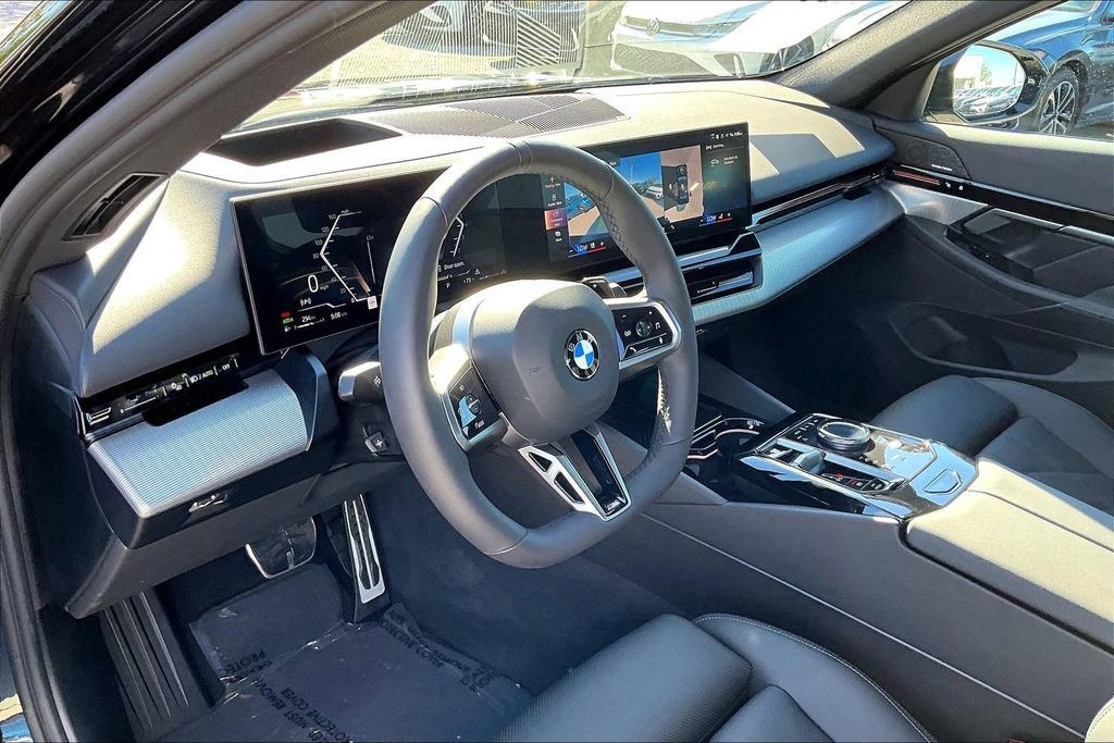 Used 2026 BMW 530i xDrive AWD/4WD image 14