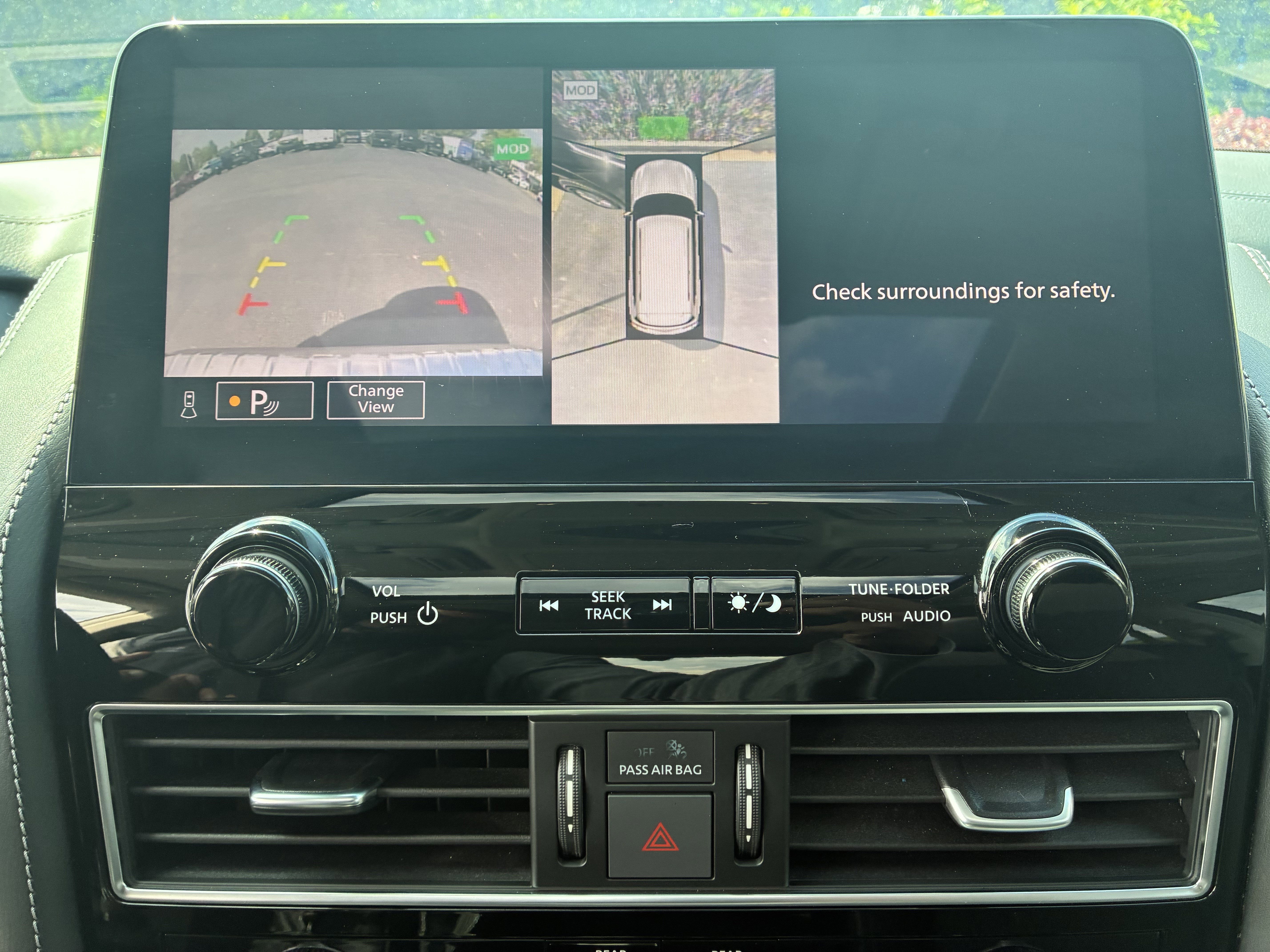 Used 2024 INFINITI QX80 Luxe w/ All-Season Package RWD image 35