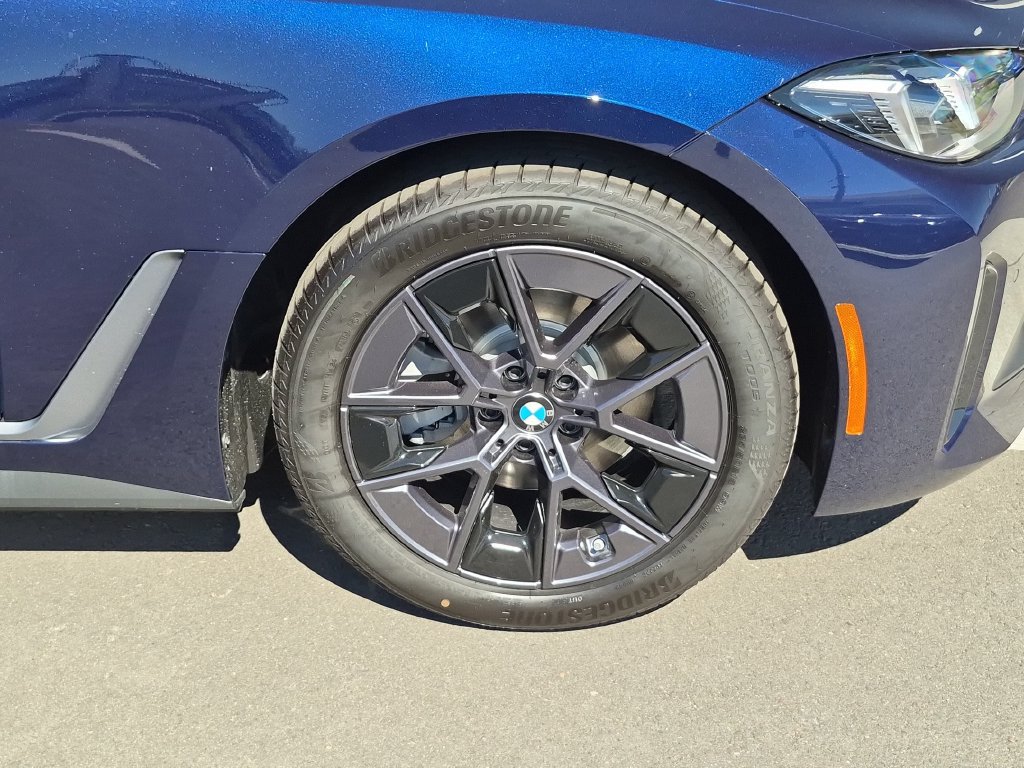 New 2026 BMW i4 eDrive40 w/ Premium Package RWD image 30