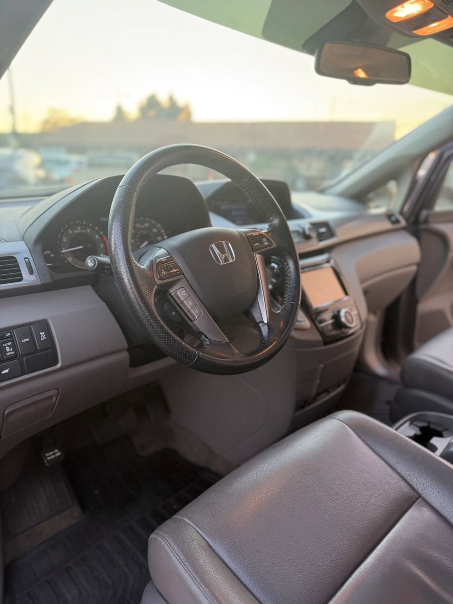 Used 2014 Honda Odyssey EX-L image 11