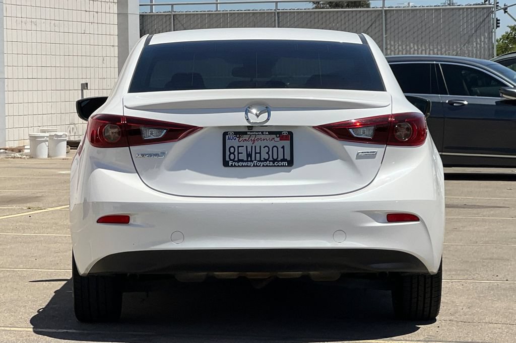 Used 2018 MAZDA MAZDA3 Touring FWD image 6