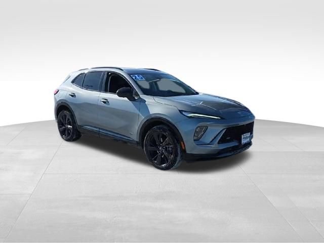 Used 2025 Buick Envision Sport Touring video 2