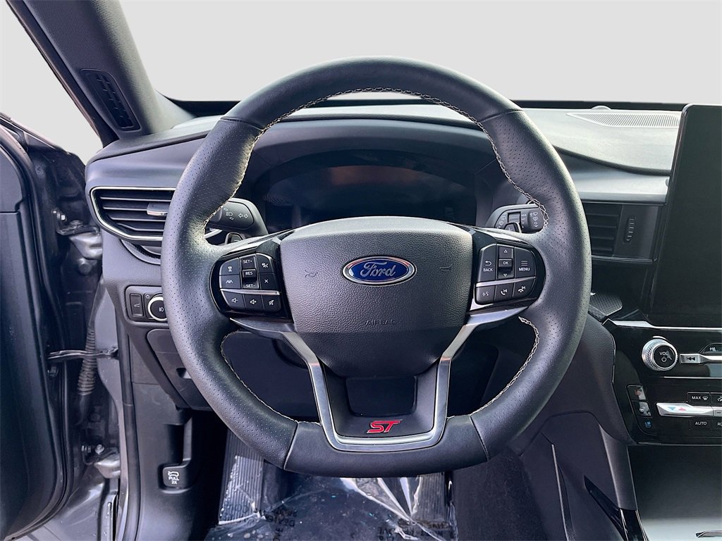 Used 2024 Ford Explorer ST w/ Equipment Group 401A image 11