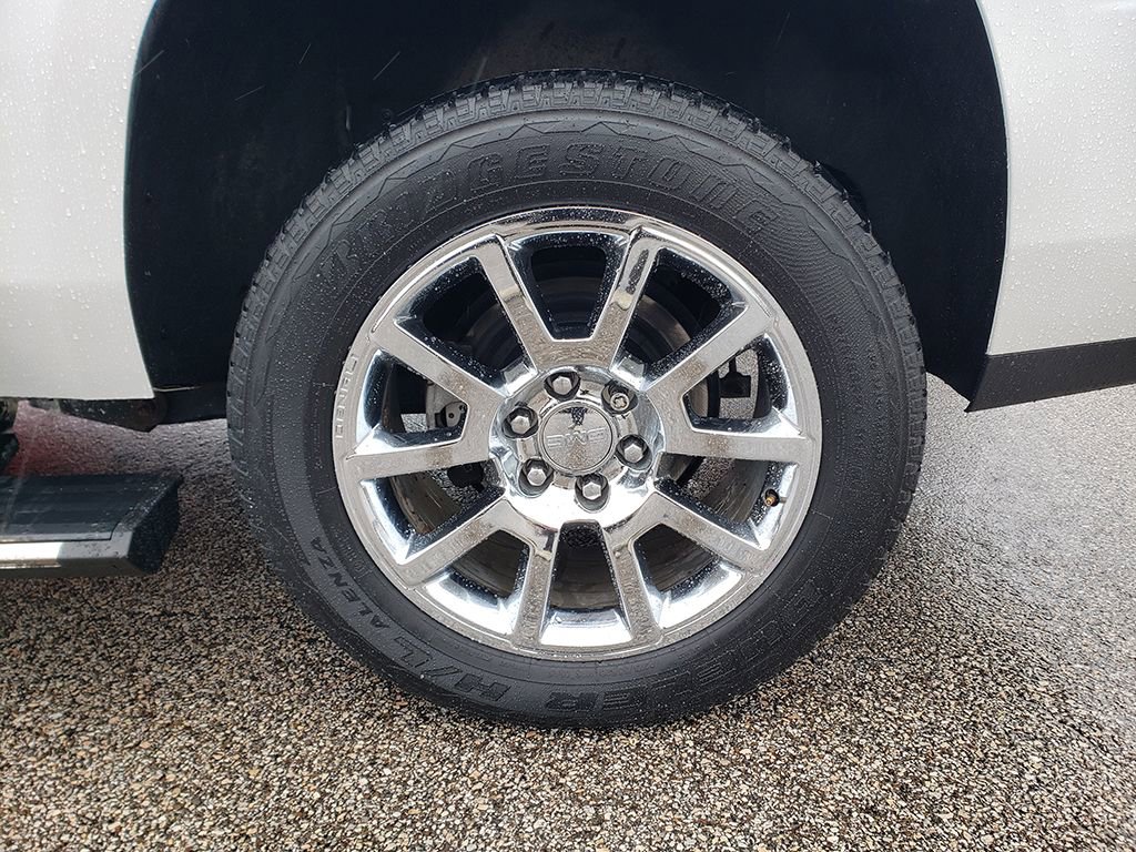 Used 2016 GMC Yukon Denali w/ Open Road Package image 15