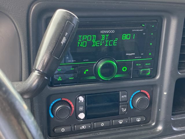 Used 2004 Chevrolet Avalanche 4x4 image 9