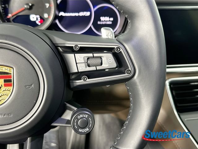 Used 2022 Porsche Panamera GTS image 19