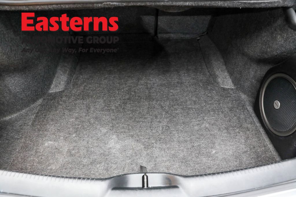 Used 2023 Chrysler 300 S image 9