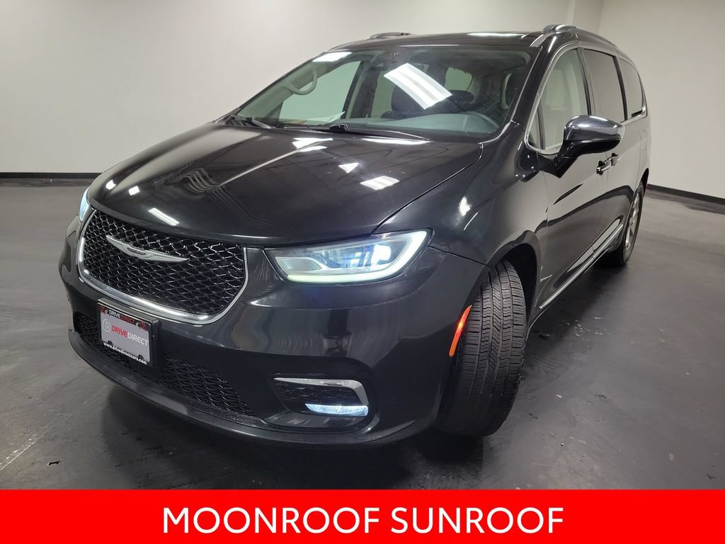 Used 2023 Chrysler Pacifica Limited FWD image 4