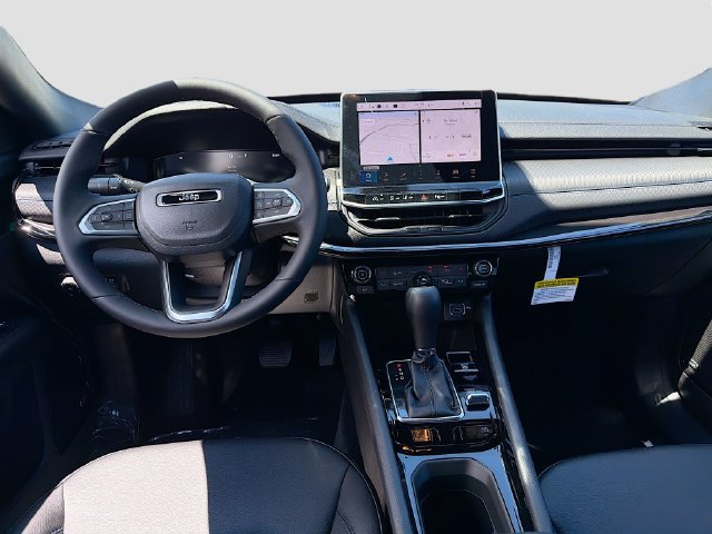 New 2026 Jeep Compass Limited w/ Sun, Sound & Navigation Group AWD/4WD image 25