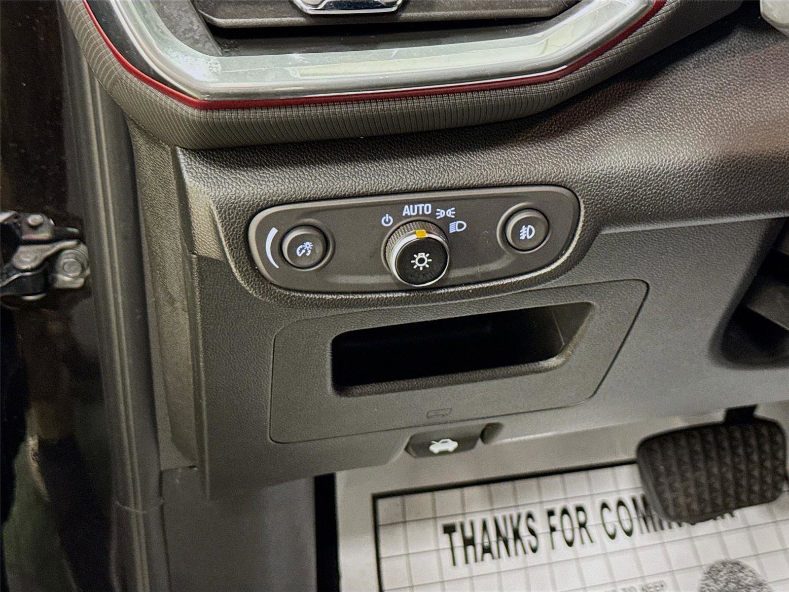 Used 2021 Chevrolet TrailBlazer RS w/ Sun and Liftgate Package image 10