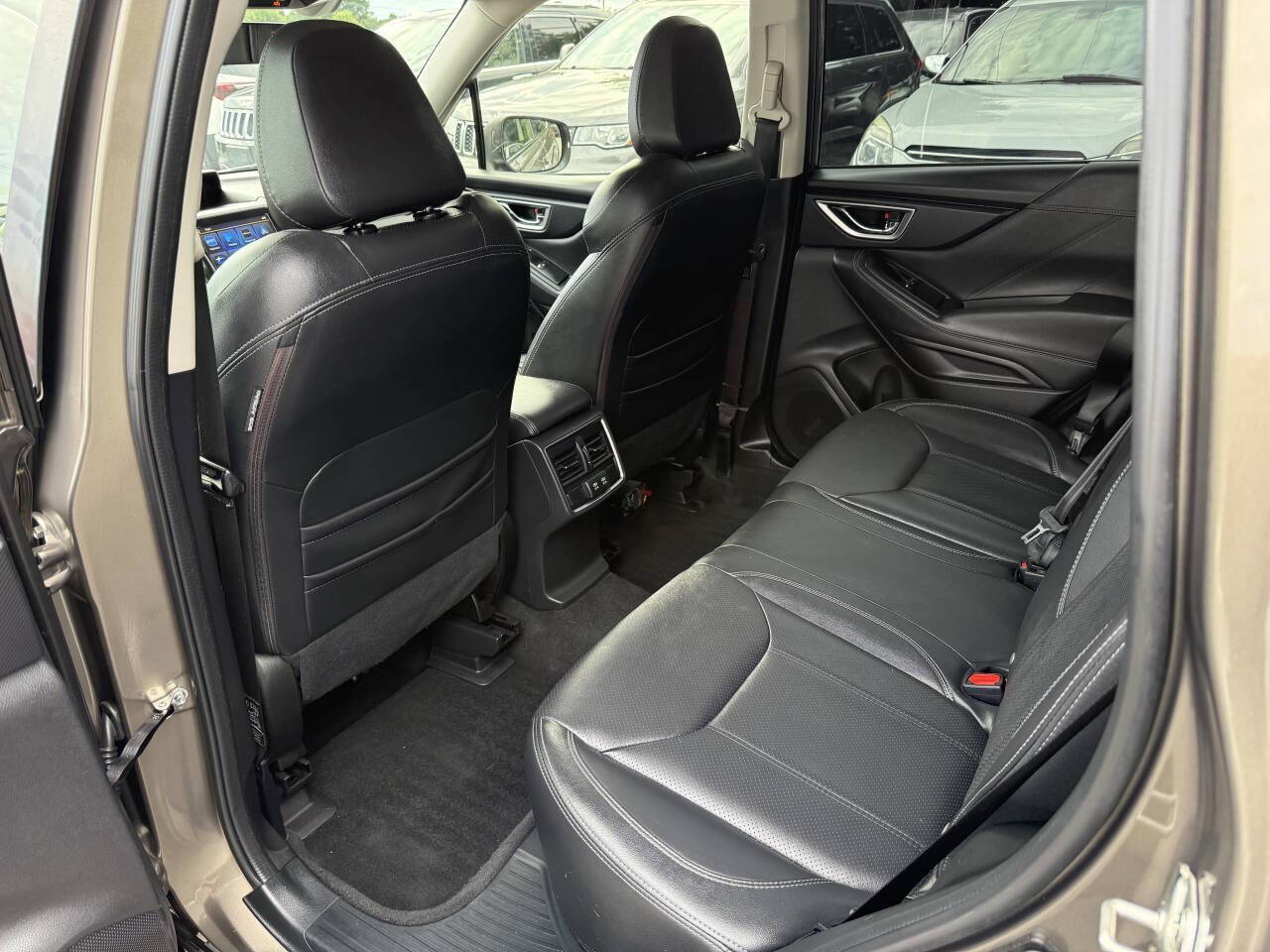 Used 2019 Subaru Forester Limited image 9