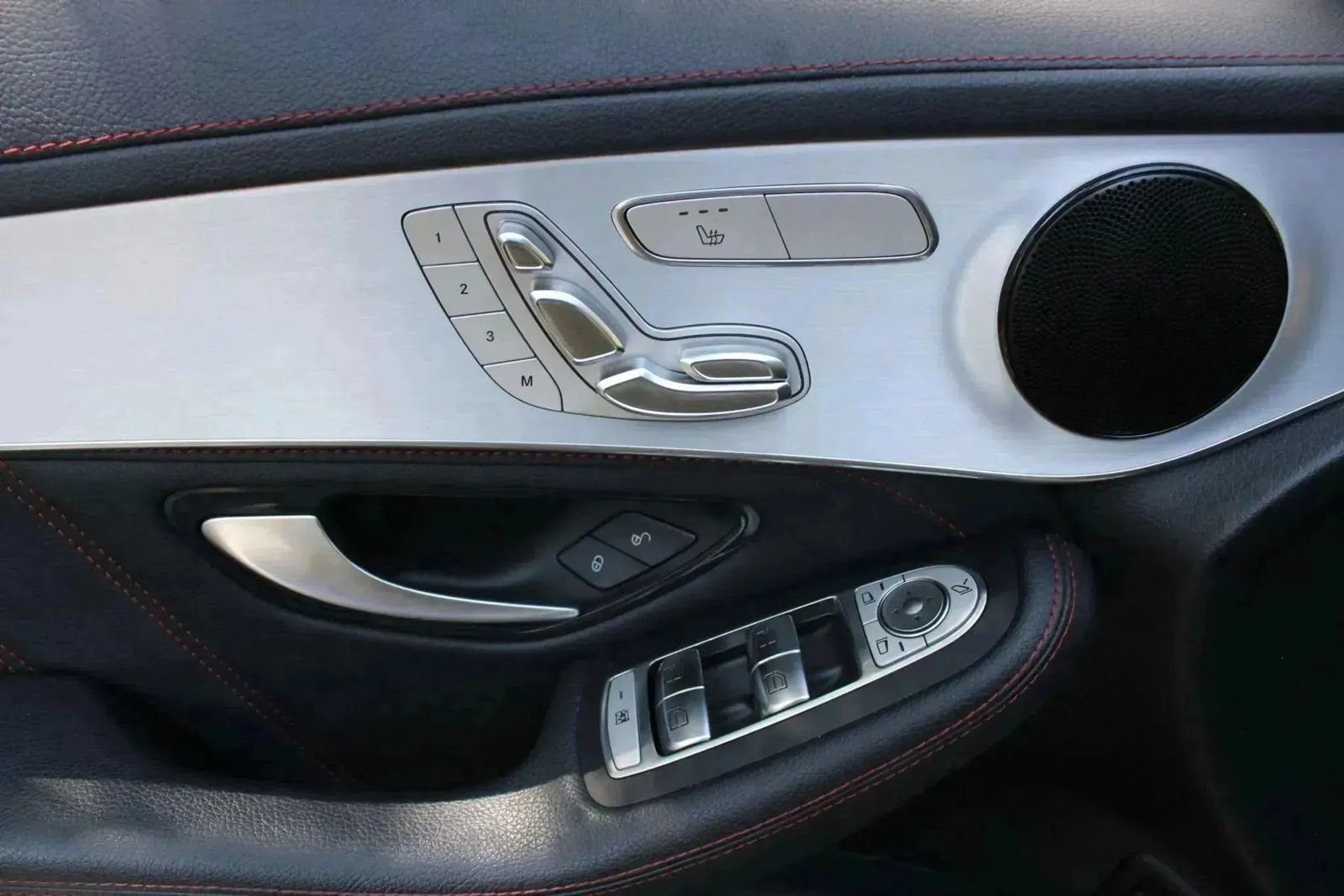 Used 2019 Mercedes-Benz GLC 43 AMG 4MATIC image 18