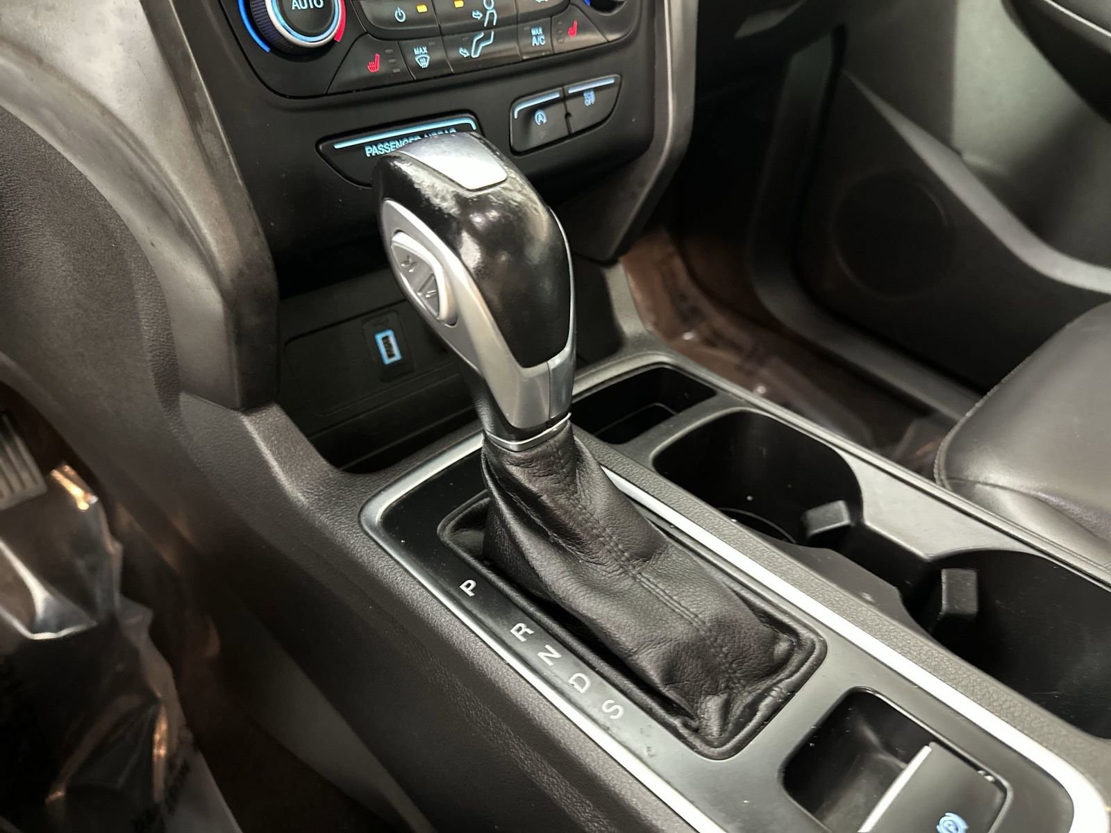 Used 2019 Ford Escape SEL image 24