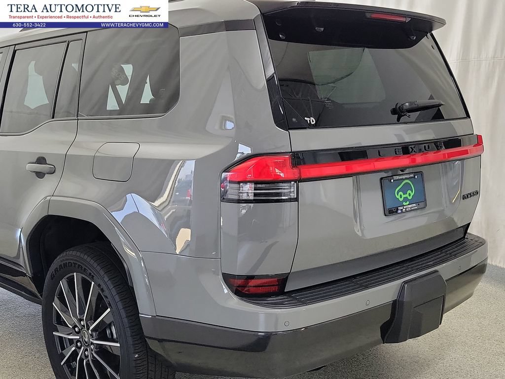 Used 2025 Lexus GX 550 w/ Accessory Package (2T) AWD/4WD image 6