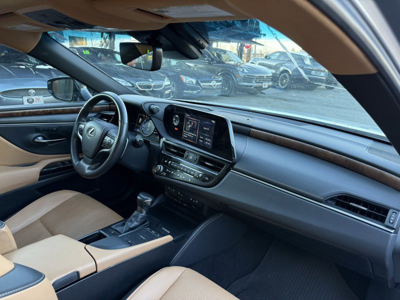 Used 2022 Lexus ES 350 w/ Premium Package image 26