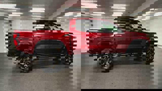 Certified 2023 Chevrolet Colorado ZR2 w/ ZR2 Convenience Package III image 9