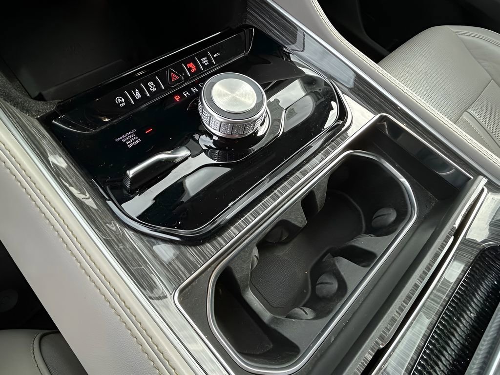 Used 2022 Jeep Wagoneer Series II image 29