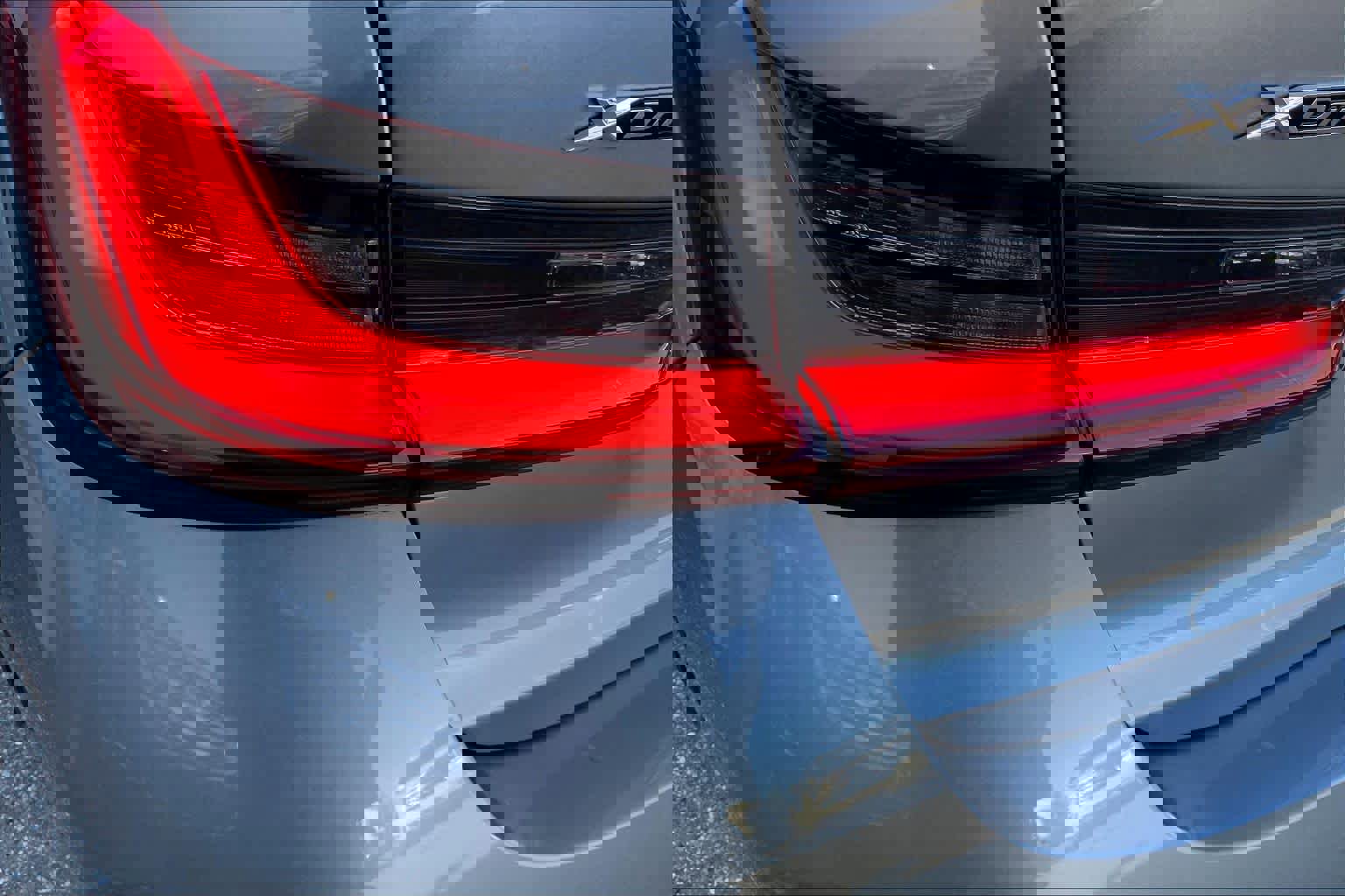 Used 2023 BMW 330i xDrive Sedan w/ Premium Package image 28