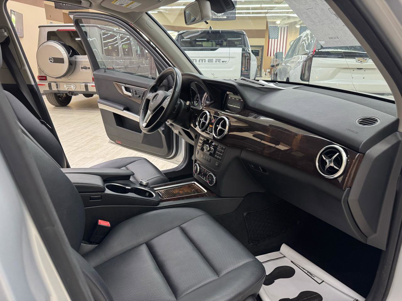 Used 2014 Mercedes-Benz GLK 350 2WD image 37