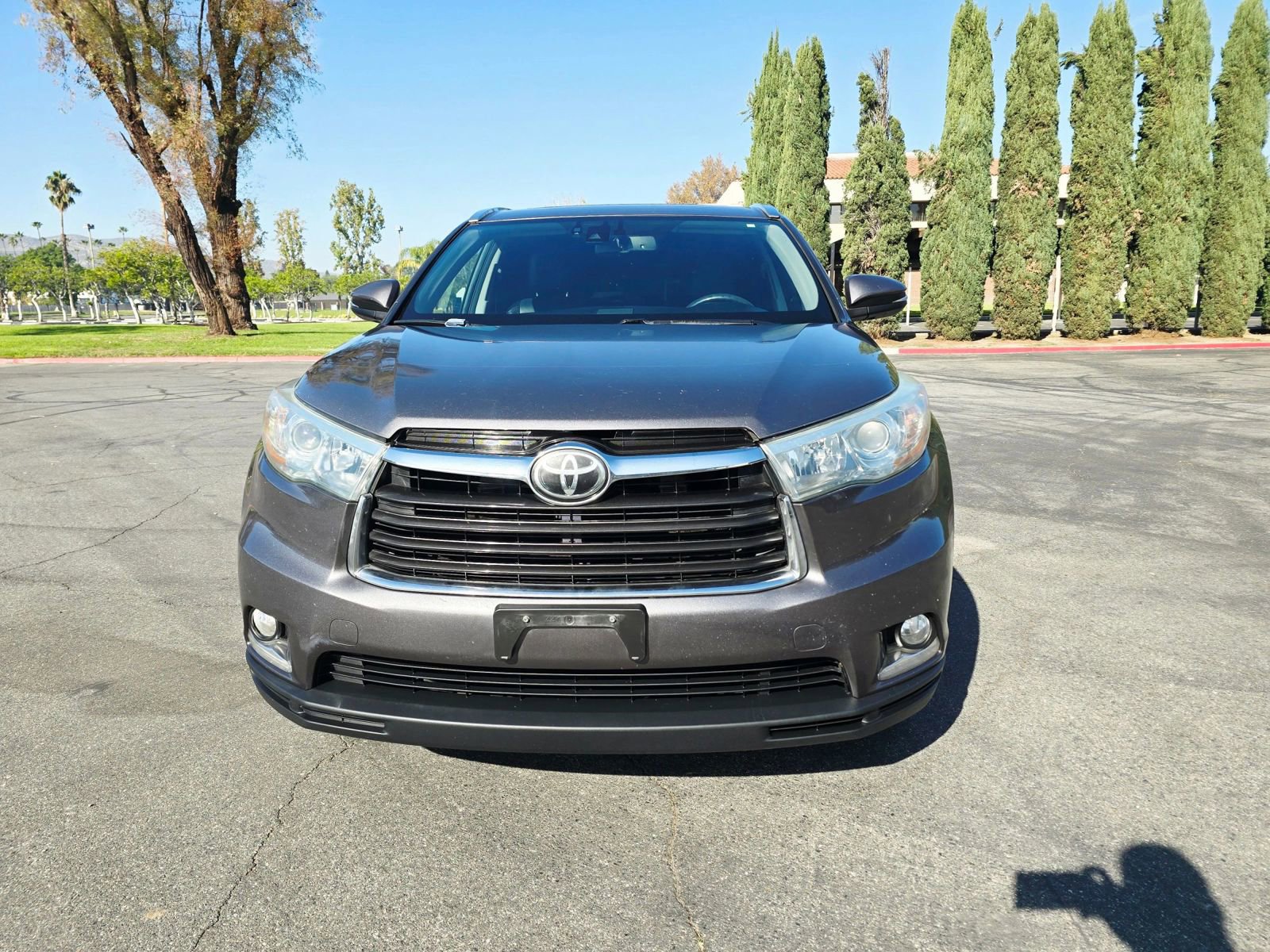 Used 2016 Toyota Highlander Limited image 2