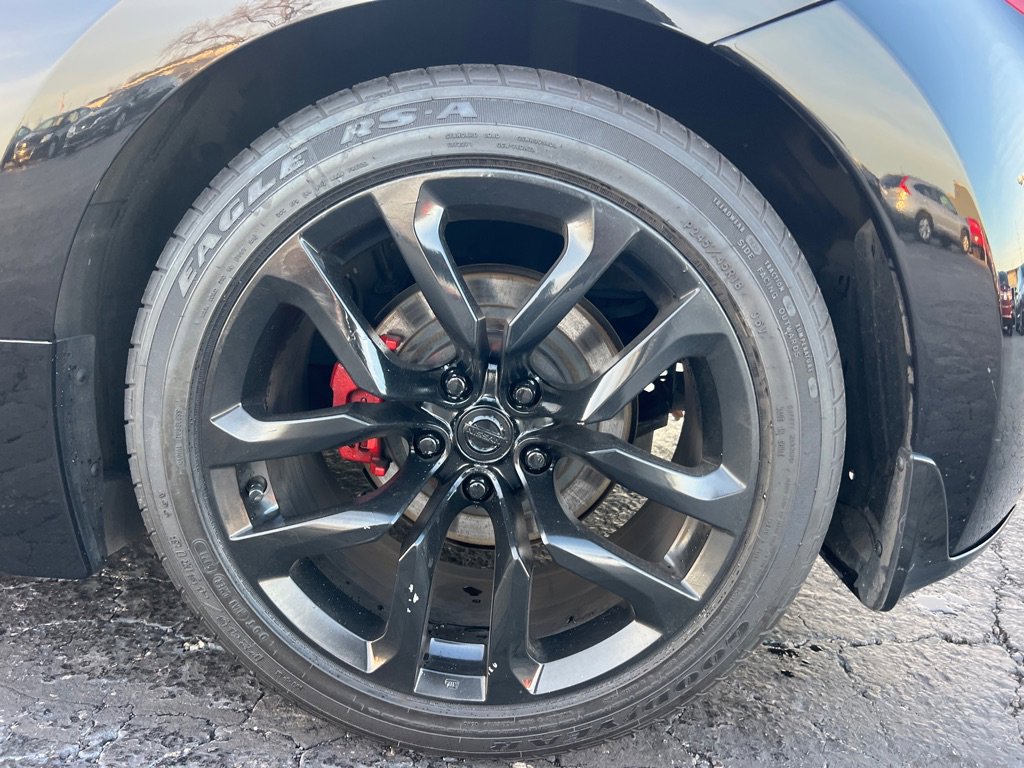 Used 2012 Nissan 370Z Roadster image 39