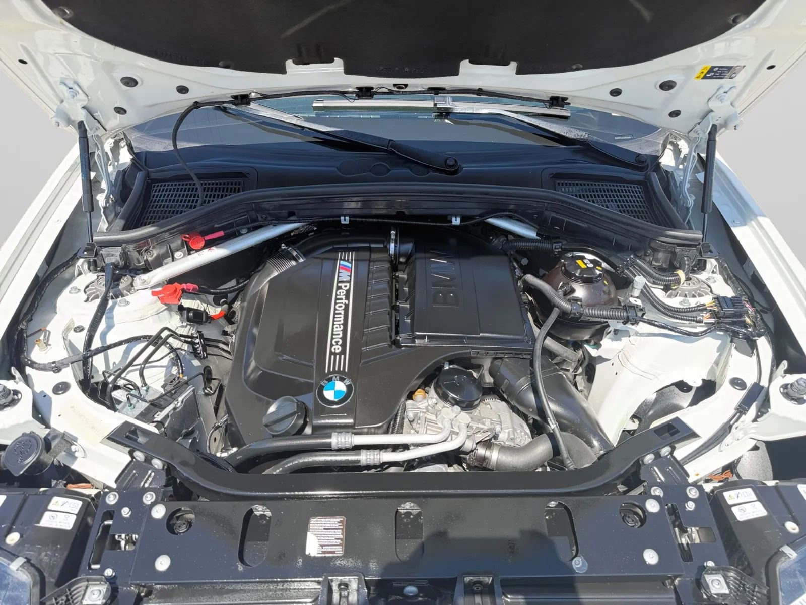 Used 2018 BMW X4 M40i image 38