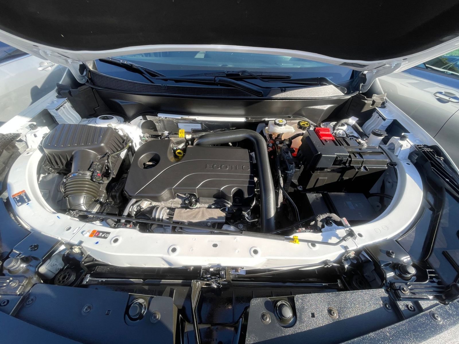 Used 2025 Chevrolet Equinox LT FWD image 34