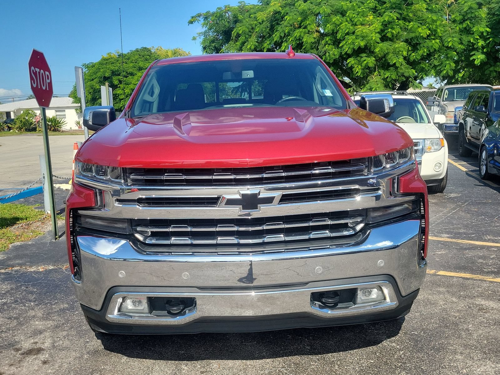 Used 2020 Chevrolet Silverado 1500 LTZ w/ LTZ Plus Package RWD image 2