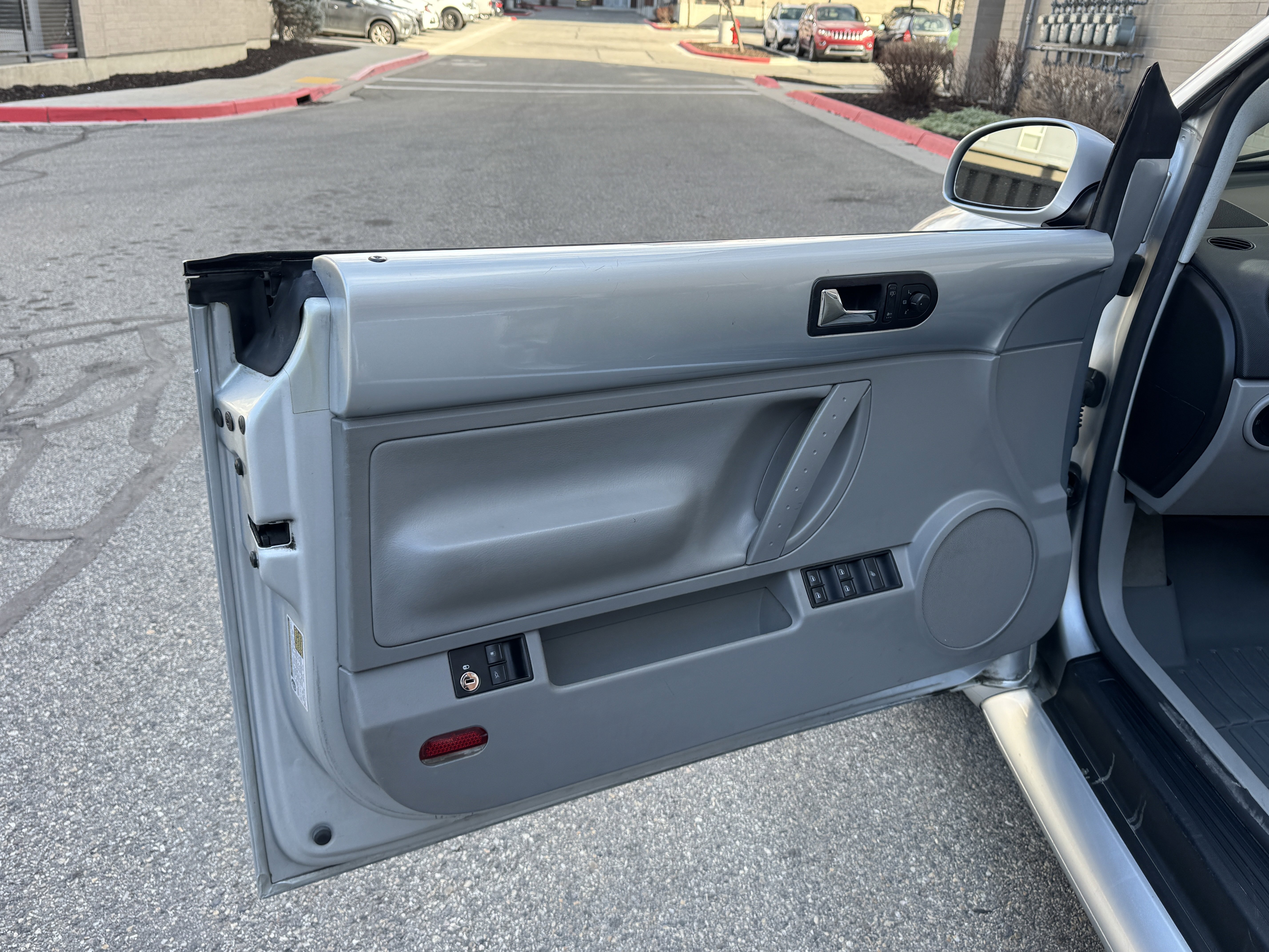 Used 2004 Volkswagen Beetle GLS image 20