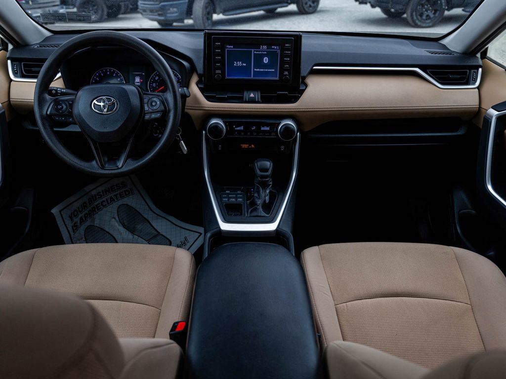 Used 2019 Toyota RAV4 LE w/ All Weather Liner Package AWD/4WD image 29