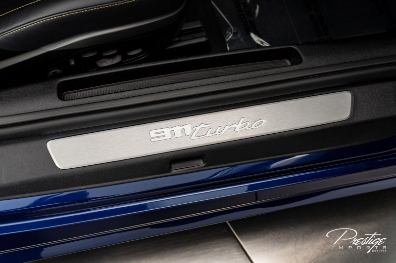 Used 2022 Porsche 911 Turbo image 37