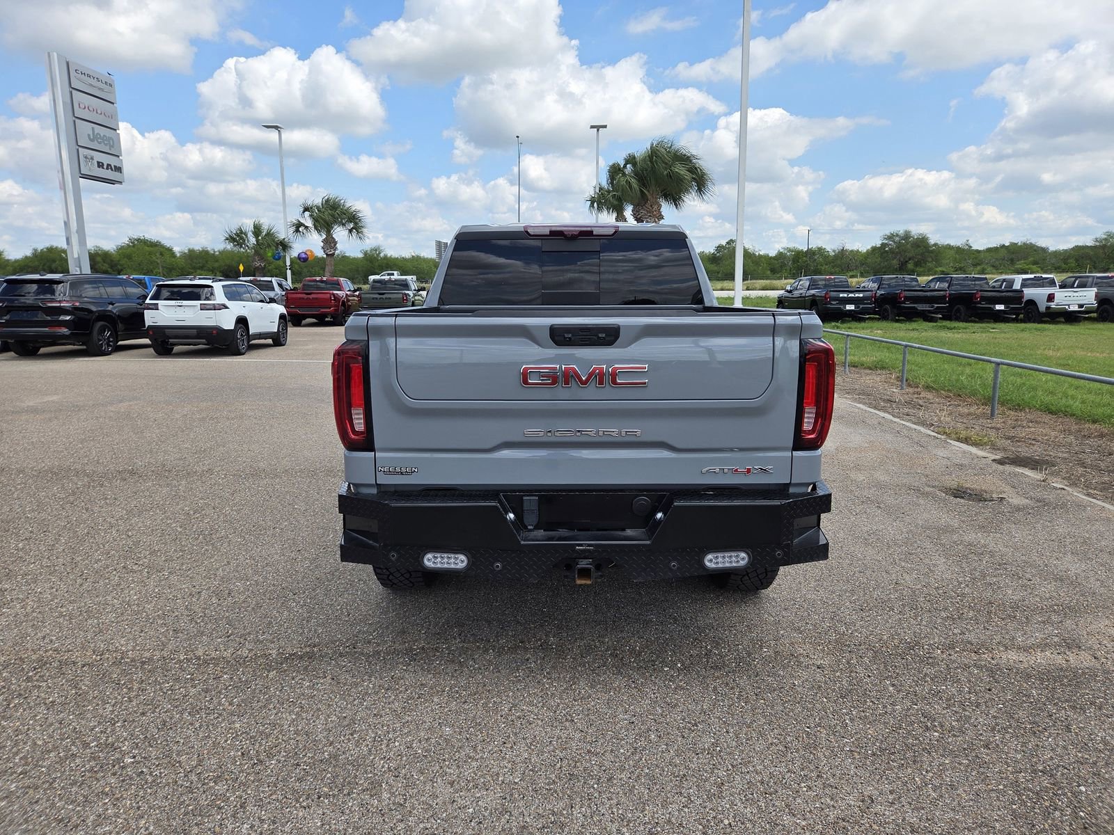 Used 2024 GMC Sierra 1500 AT4X AWD/4WD image 9