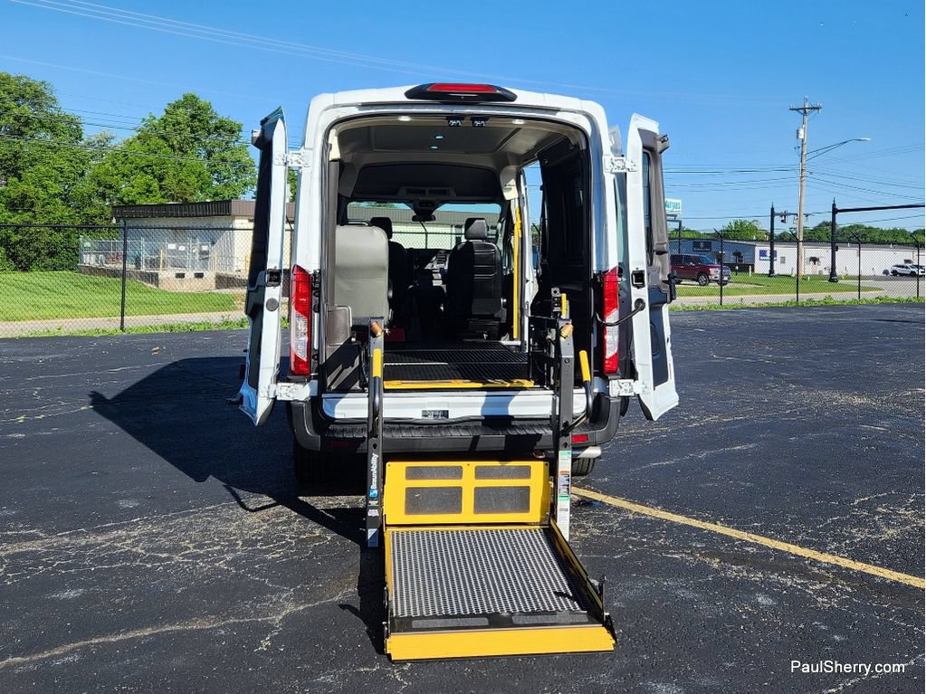 Used 2020 Ford Transit 250 Medium Roof RWD image 32