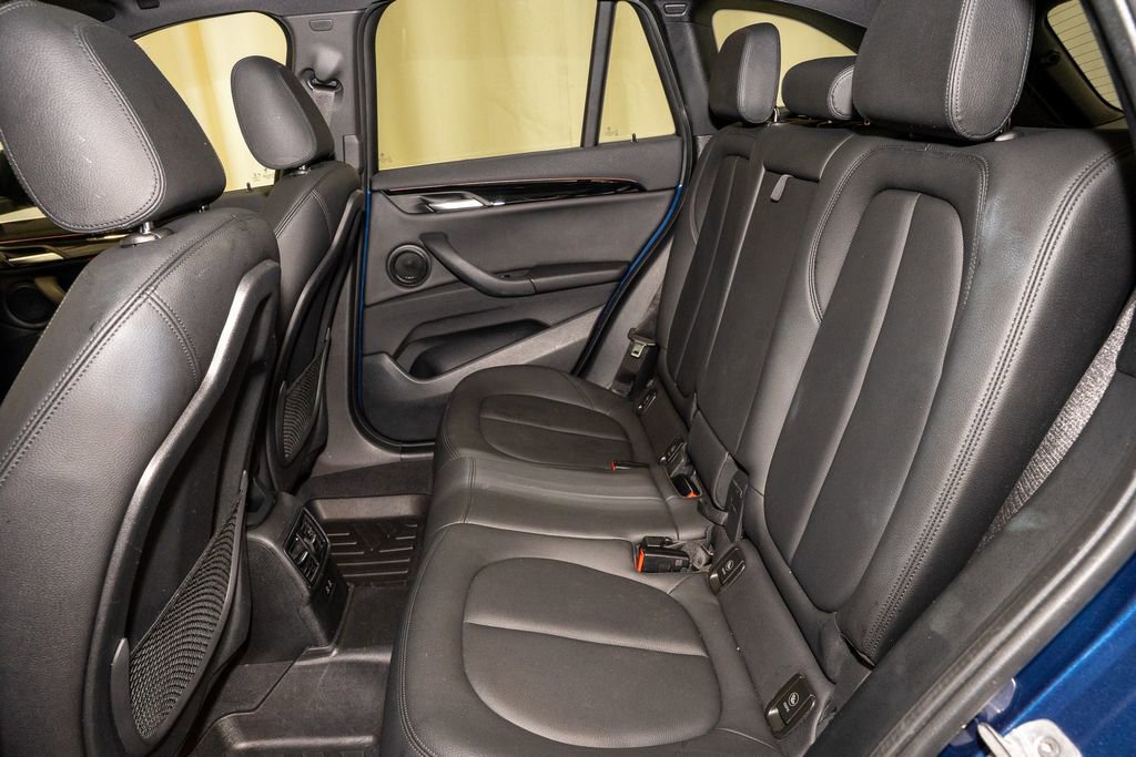 Used 2021 BMW X1 xDrive28i w/ Convenience Package image 9