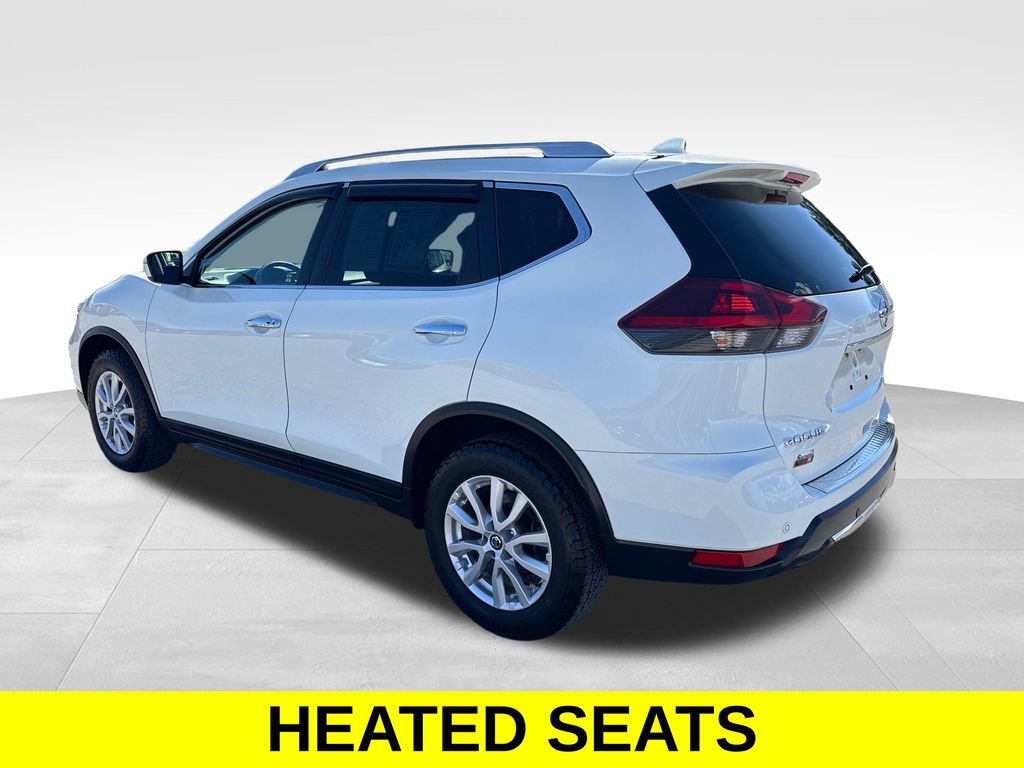 Used 2019 Nissan Rogue SV image 4