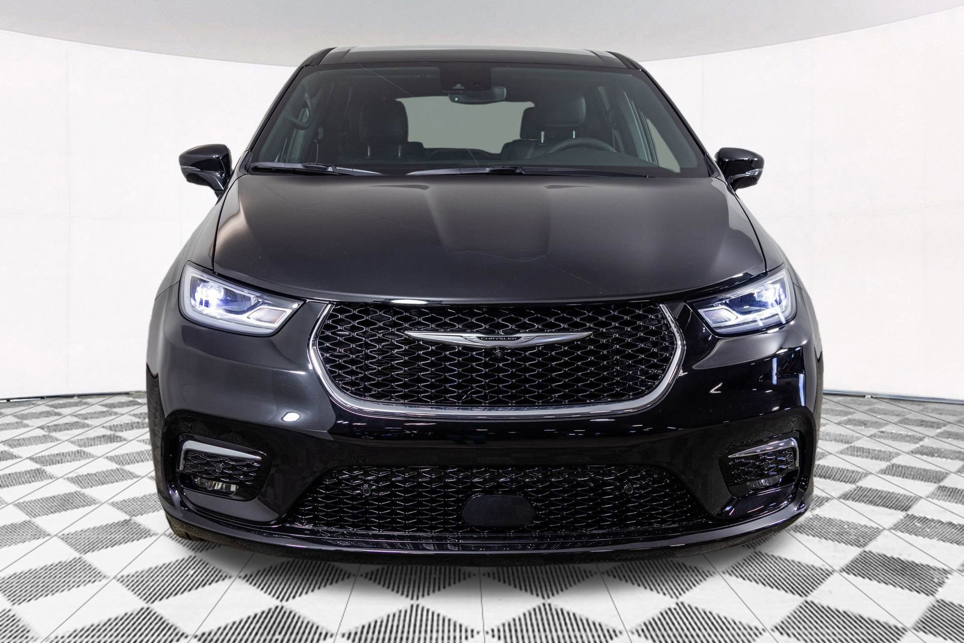 New 2026 Chrysler Pacifica Select AWD/4WD image 9