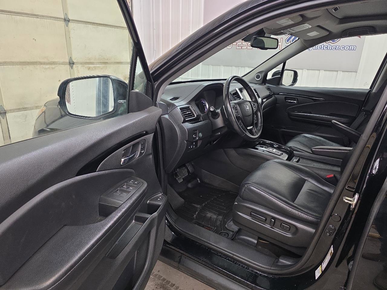 Used 2016 Honda Pilot Touring image 19