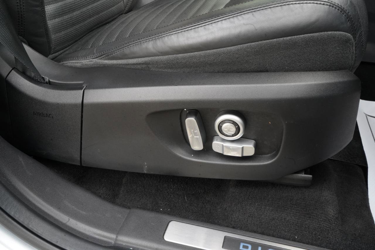 Used 2017 Land Rover Discovery Sport HSE Luxury image 70