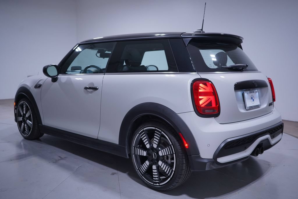 Used 2022 MINI Cooper S FWD image 3