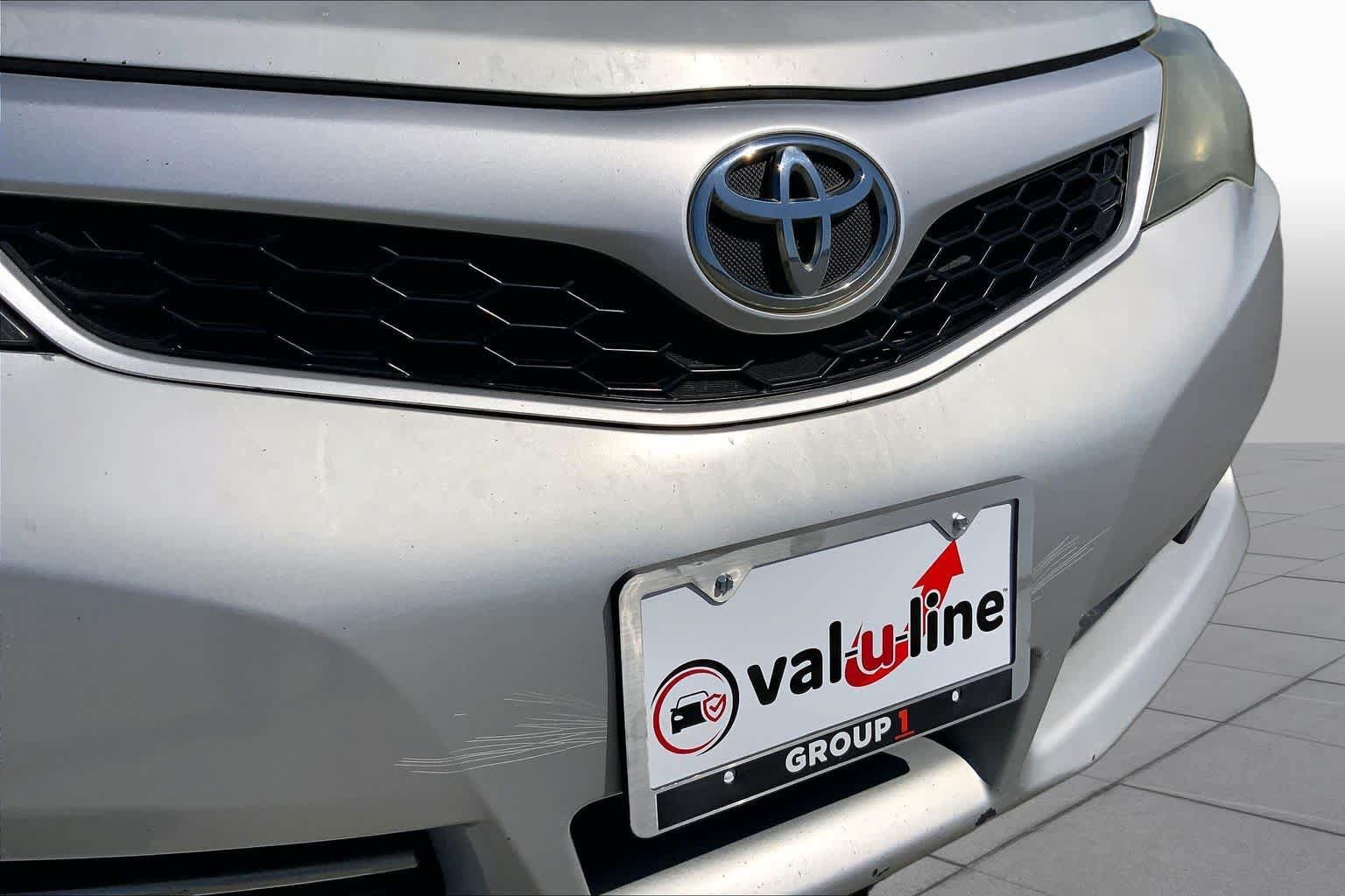 Used 2013 Toyota Camry SE FWD image 28