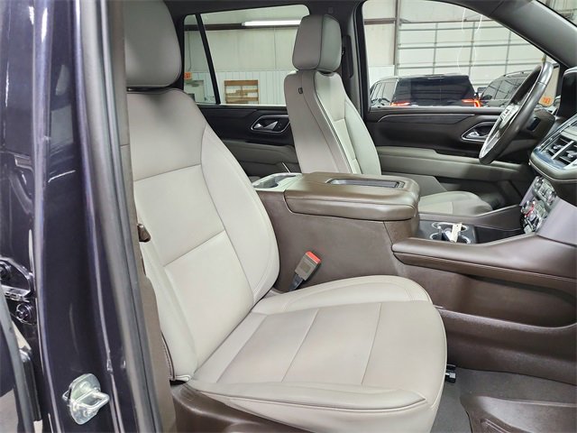 Used 2023 GMC Yukon SLT image 40