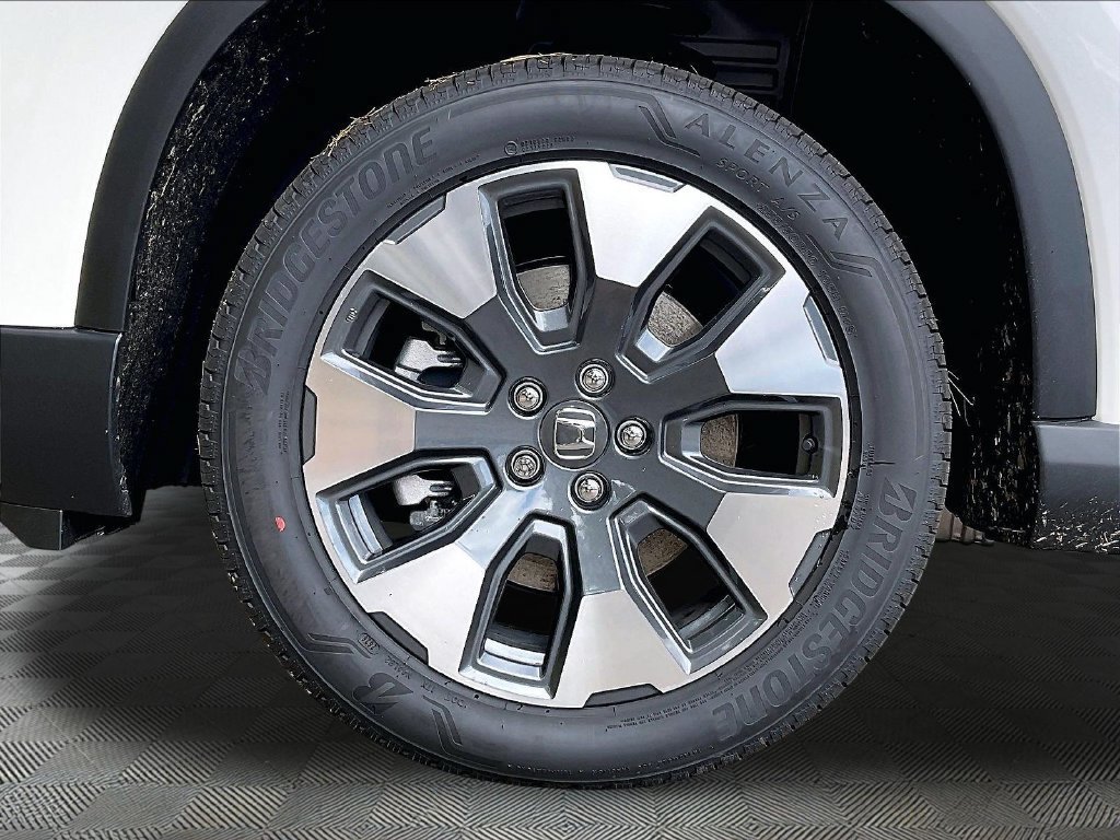New 2026 Honda Pilot Touring image 8