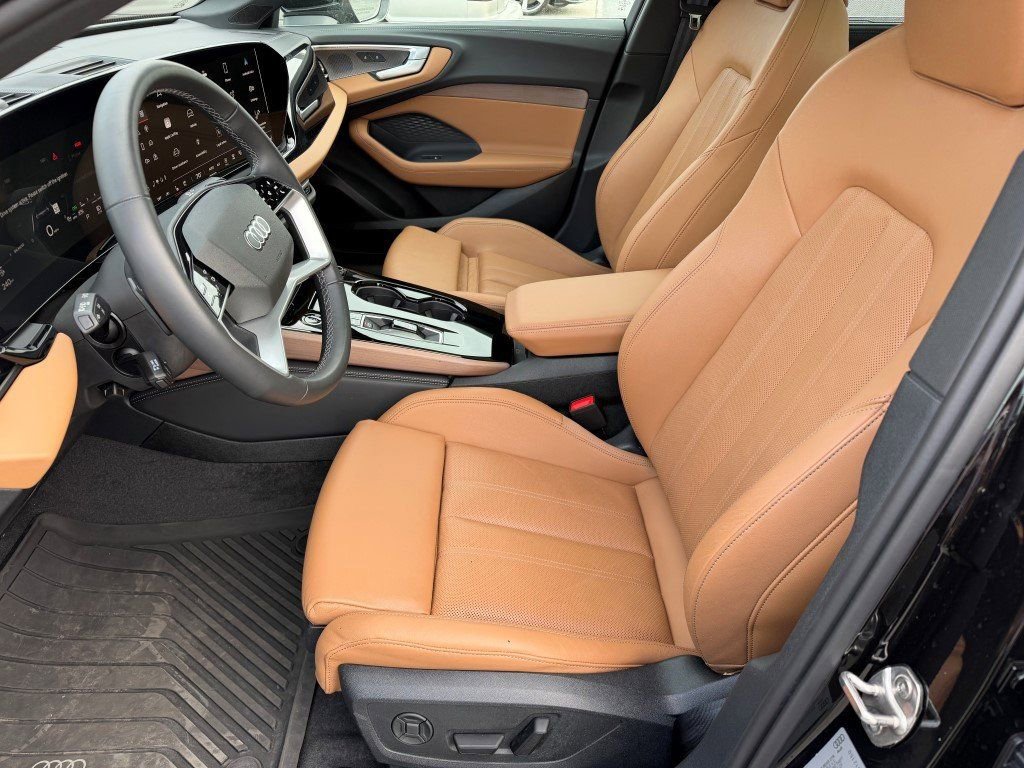 Used 2025 Audi A5 2.0T Premium Plus w/ Premium Plus image 3