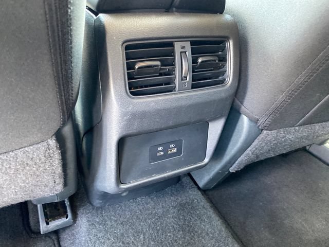 Used 2023 Nissan Rogue SV FWD image 20