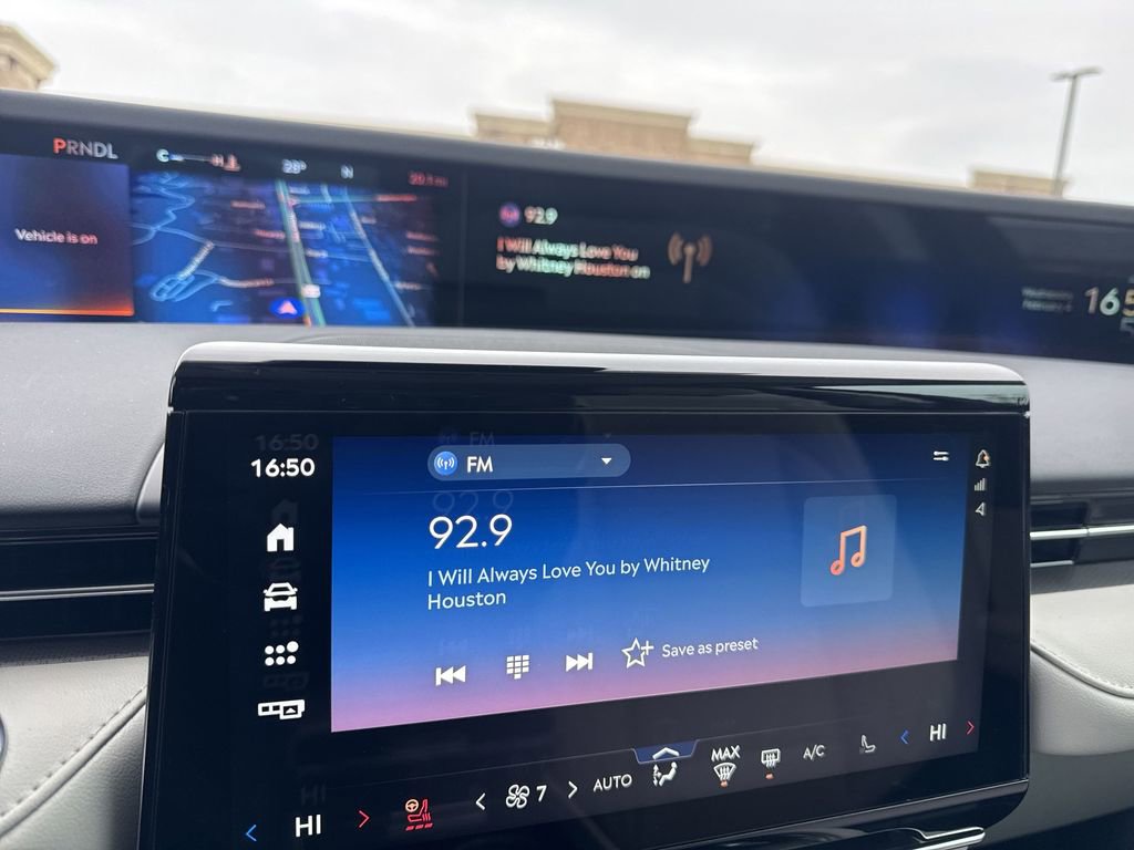 New 2026 Lincoln Nautilus Premier image 16