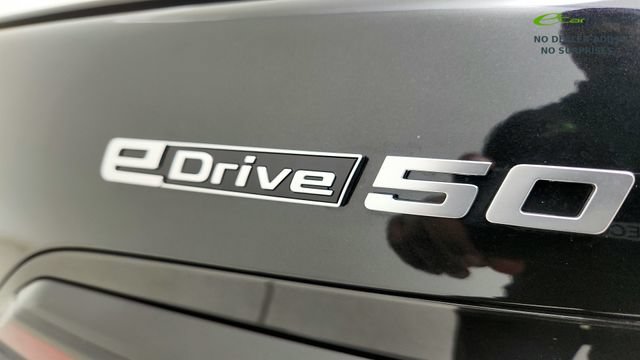 Used 2025 BMW i7 xDrive60 w/ Executive Package RWD image 32