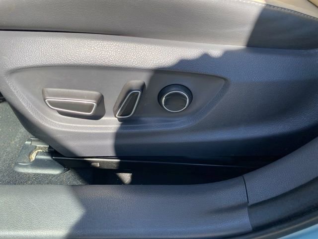 Used 2016 Toyota Prius Four image 16