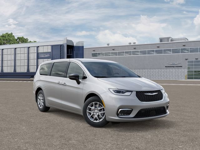 New 2026 Chrysler Pacifica Select image 3