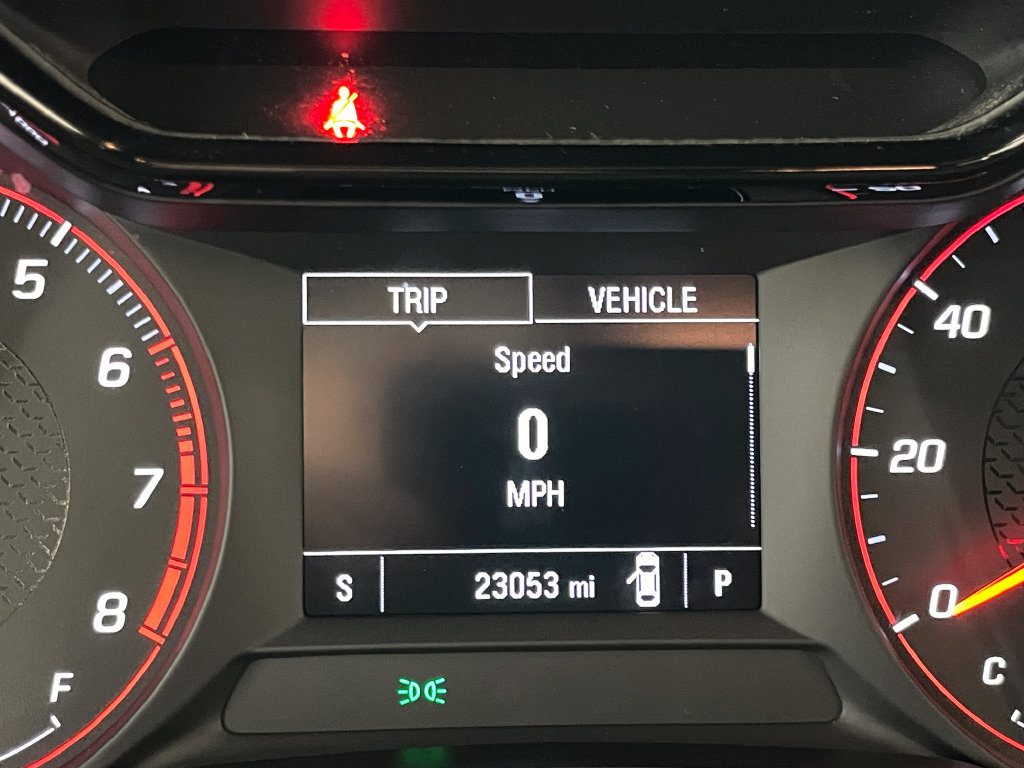 Used 2025 Chevrolet Trax RS w/ Driver Confidence Package FWD image 26
