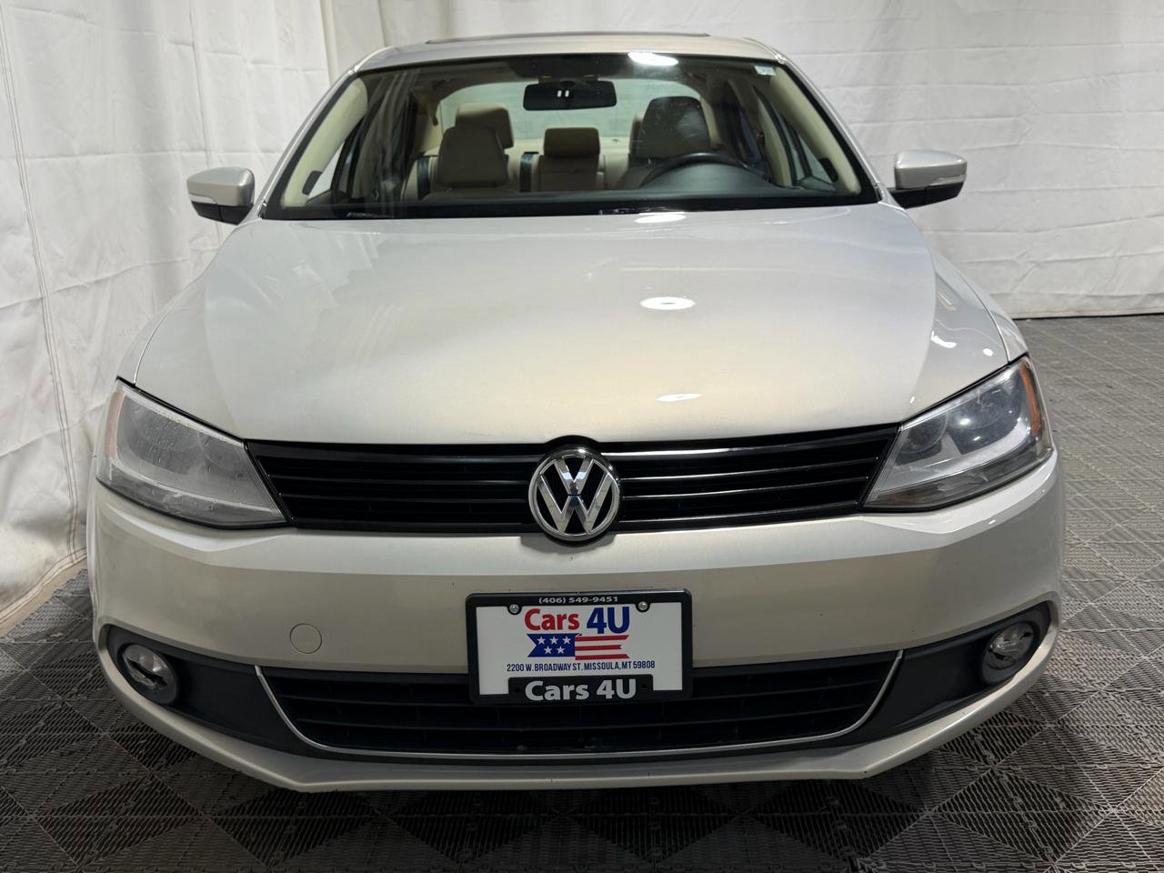 Used 2012 Volkswagen Jetta TDI FWD image 2